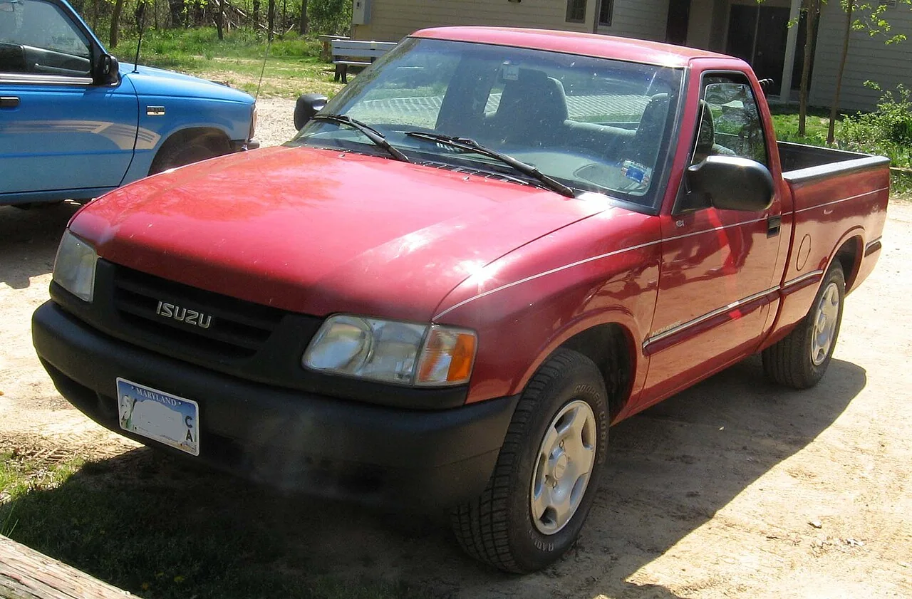 1996–1997 Isuzu Hombre — representative vehicle generation