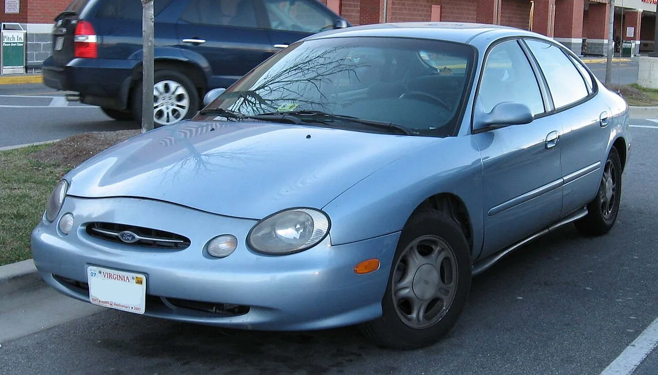 1998–1999 Ford Taurus — representative vehicle photograph