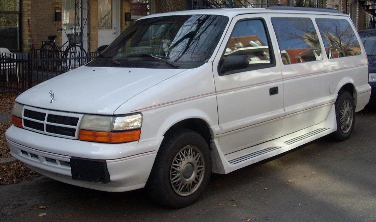 1994–1995 Dodge Caravan — representative vehicle photograph