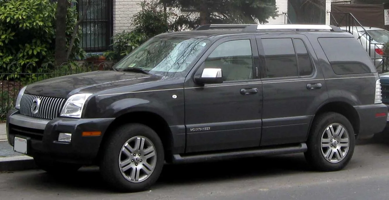 2006–2009 Mercury Mountaineer — representative vehicle photograph