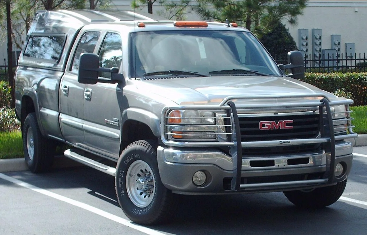1999–2006 GMC Sierra Pickup — representative vehicle photograph