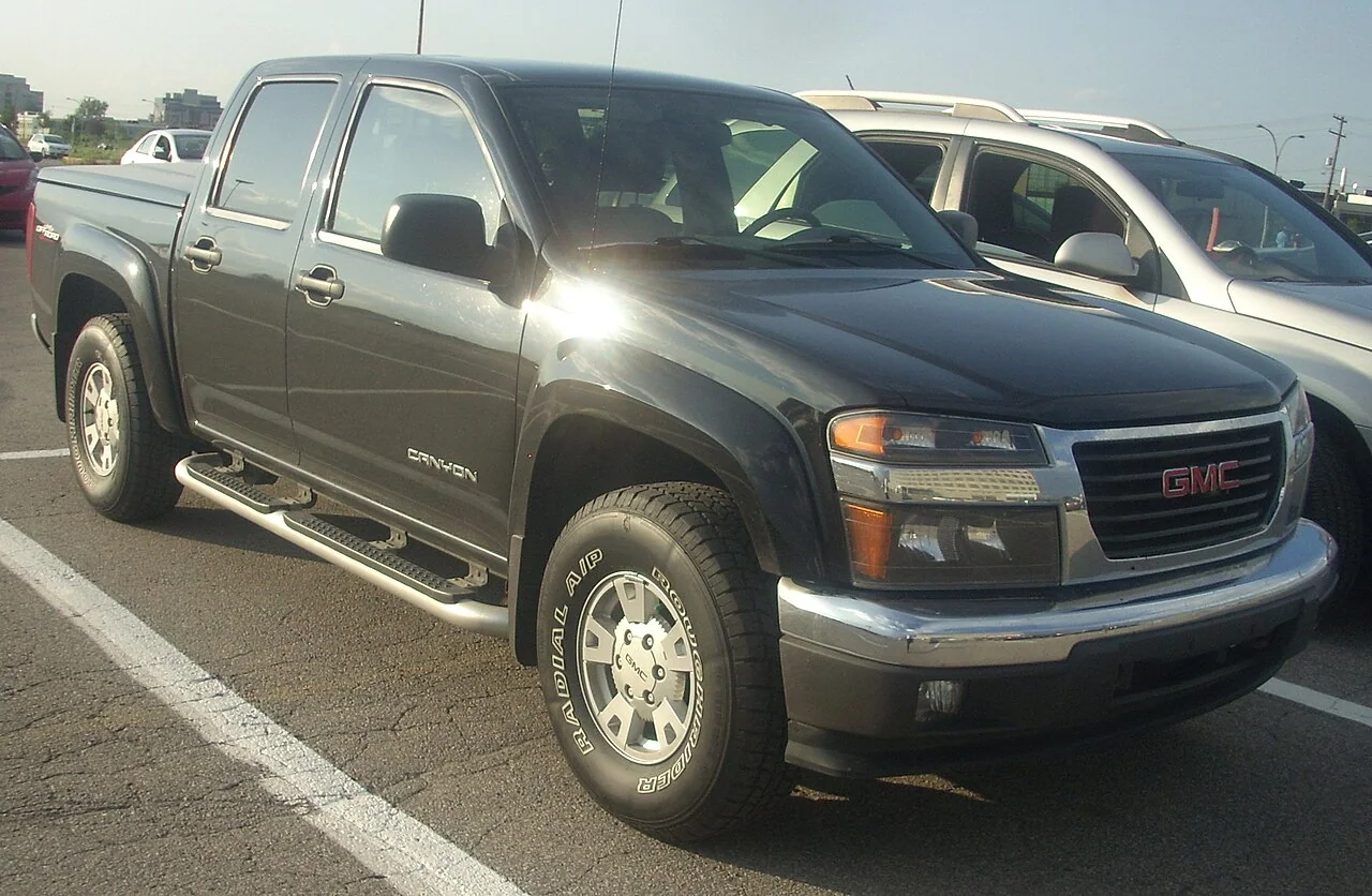 2004–2005 GMC Canyon — representative vehicle photograph
