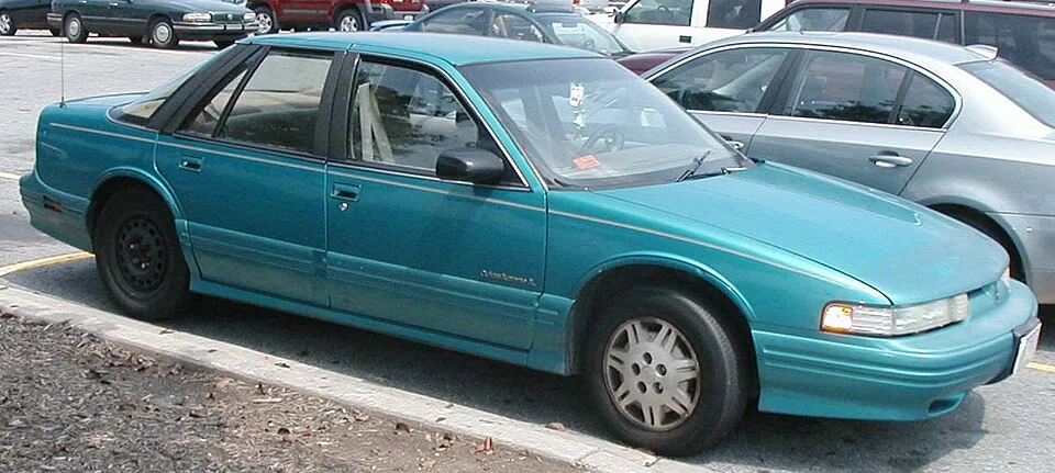 1988–1997 Oldsmobile Cutlass Supreme — representative vehicle photograph