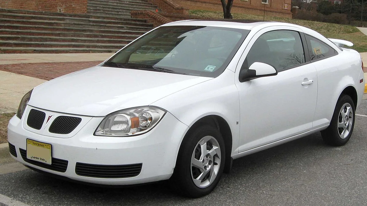 2007–2009 Pontiac G5 — representative vehicle photograph