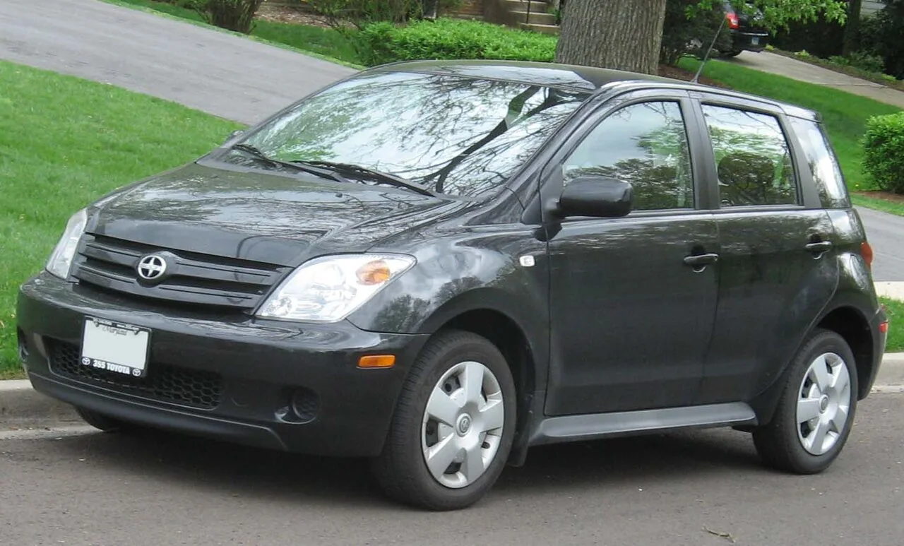 2004–2005 Scion xA — representative vehicle generation