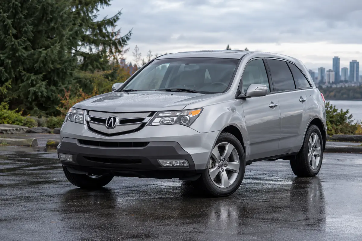 2007 through 2013 Acura MDX parked in a Pacific Northwest setting