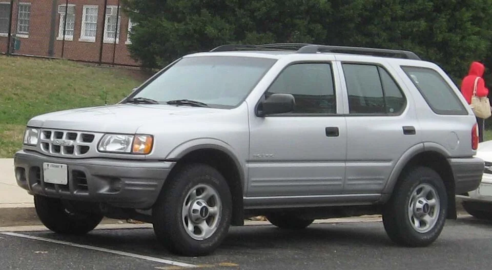 2003 Isuzu Rodeo — representative vehicle generation