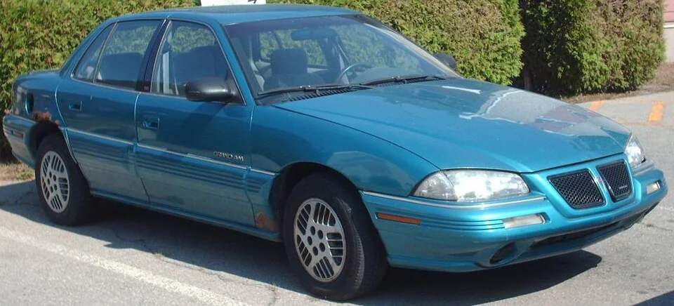 1993–1995 Pontiac Grand Am — representative vehicle photograph