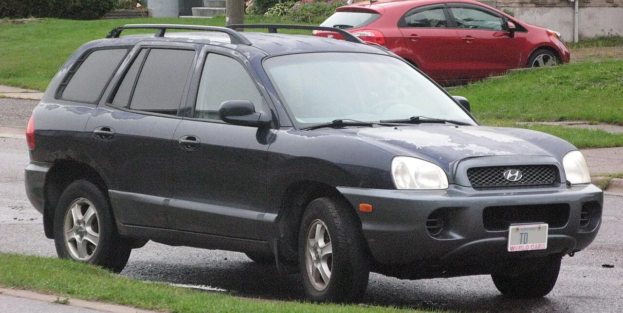 2001–2006 Hyundai Santa Fe — representative vehicle photo