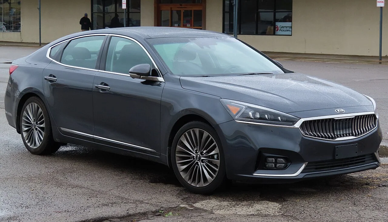 2014–2020 Kia Cadenza — representative vehicle photo