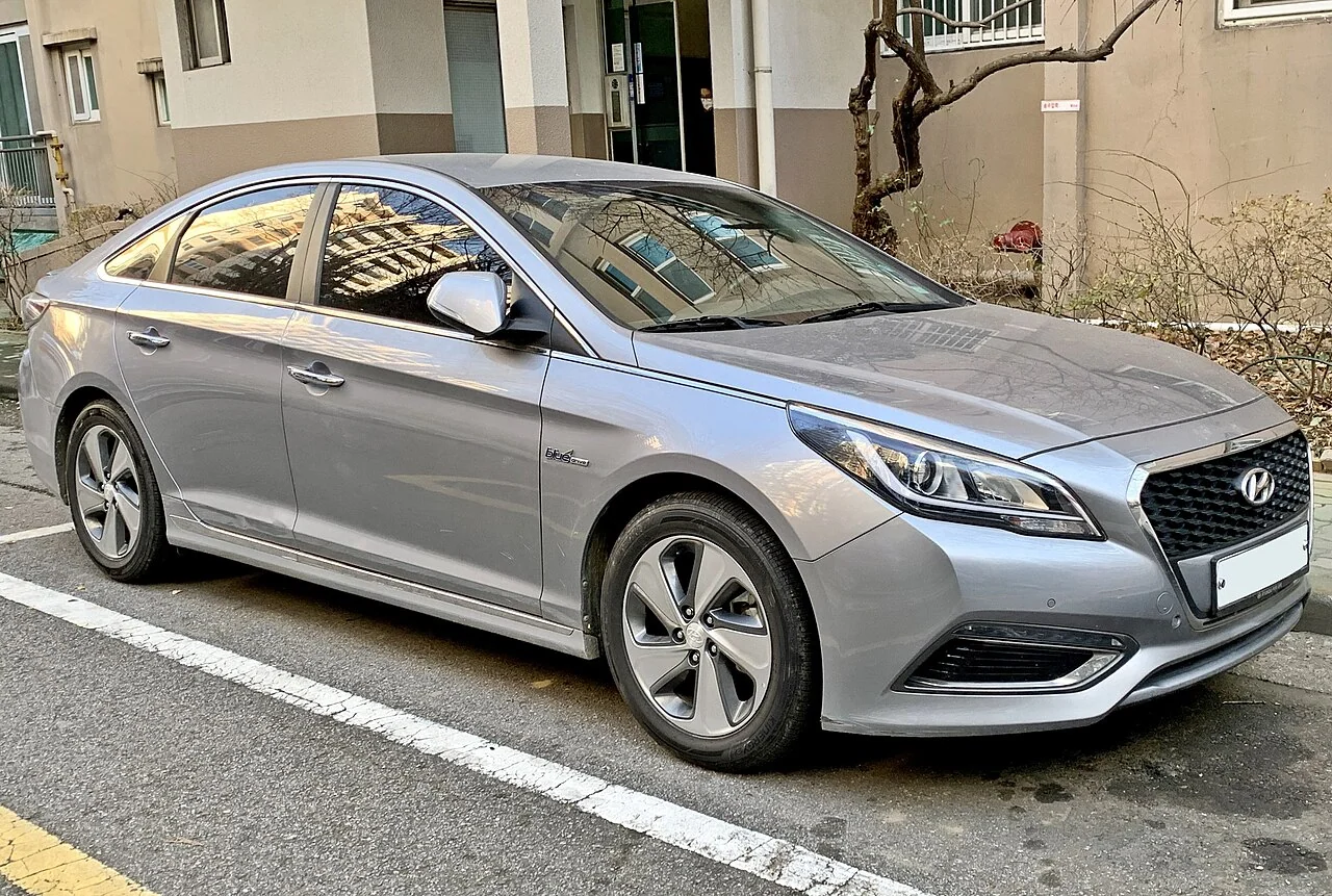 2016–2018 Hyundai Sonata Hybrid — representative vehicle photo