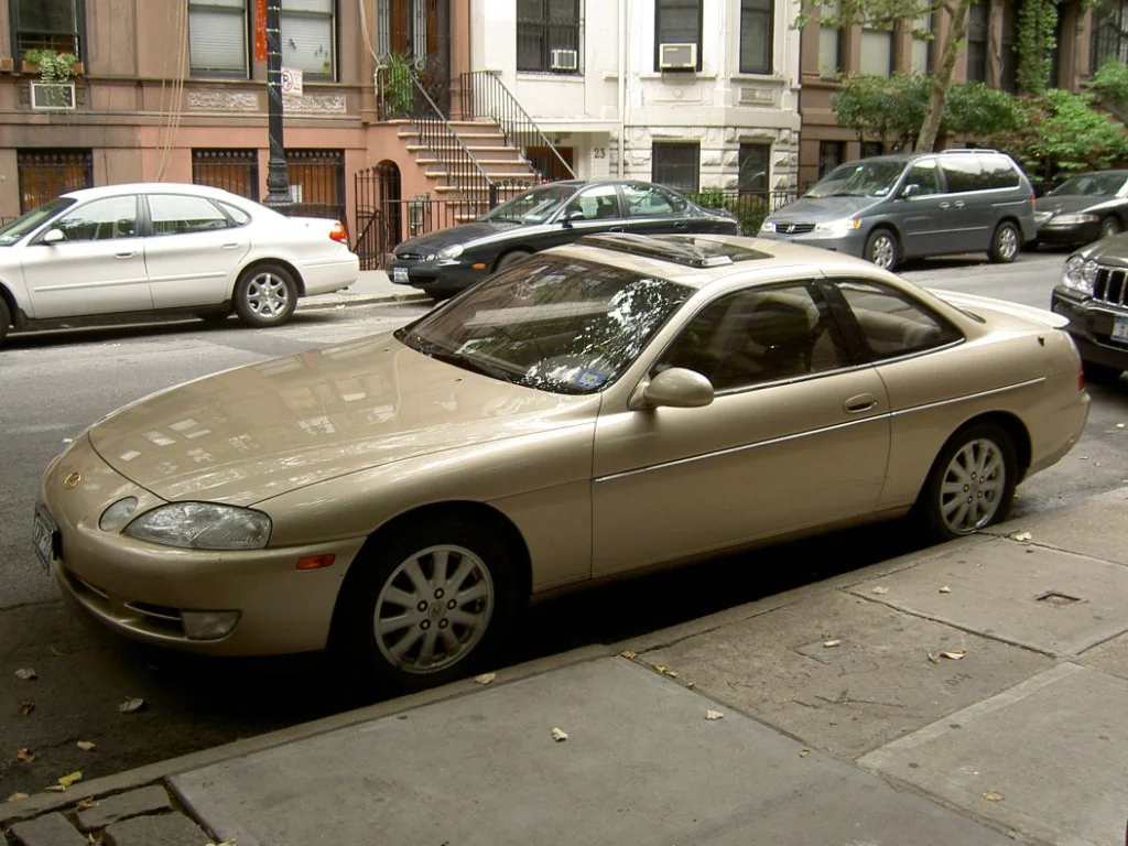 1992 Lexus SC300 shown as a first-generation body reference; the 1998–2000 facelift has different exterior details.