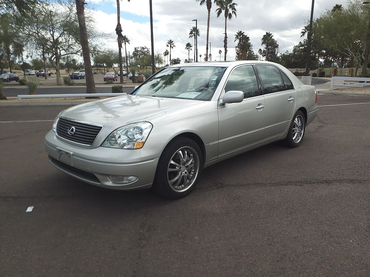2001–2006 Lexus LS430 — representative vehicle photo