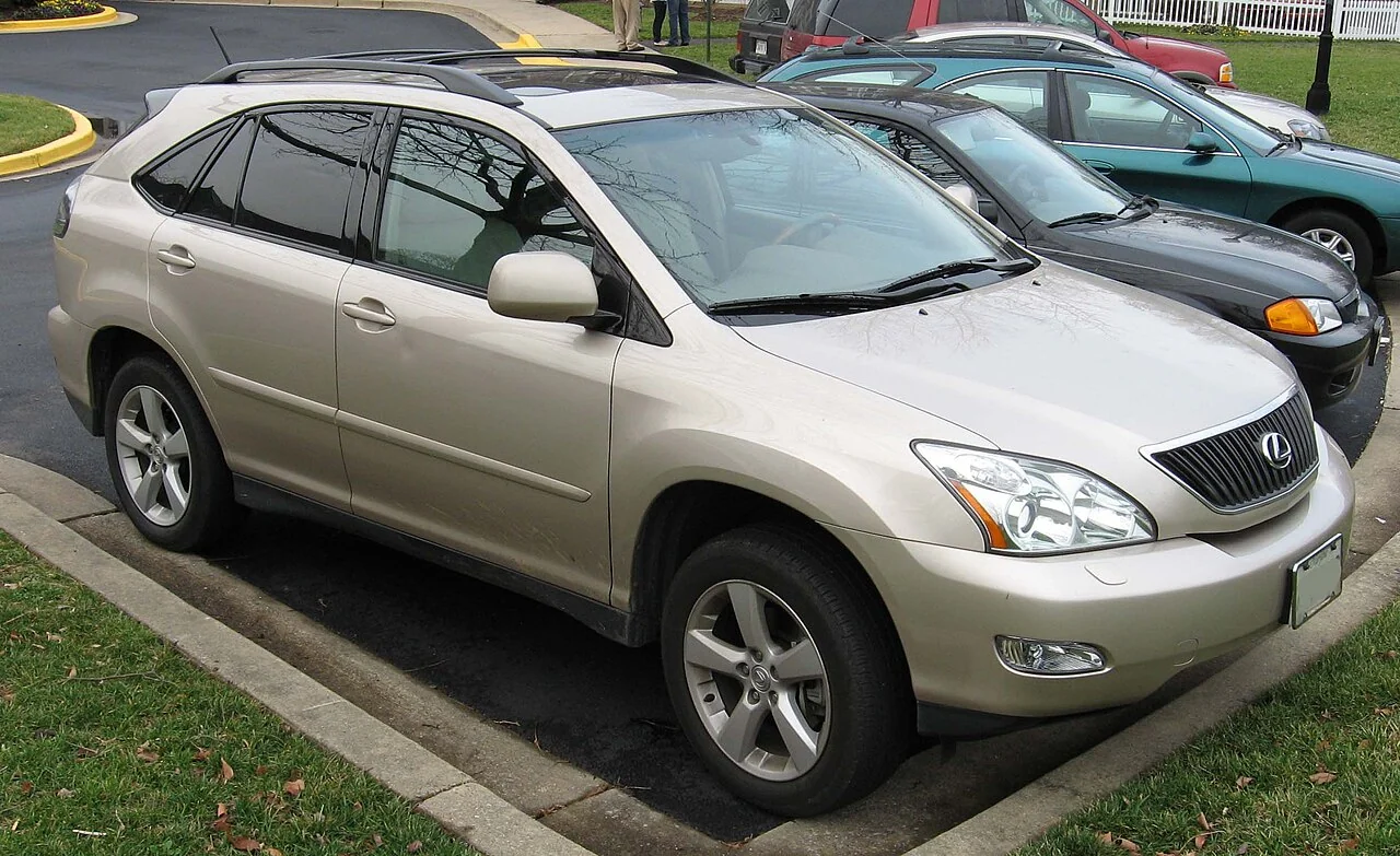 2004–2006 Lexus RX330 — representative vehicle photo