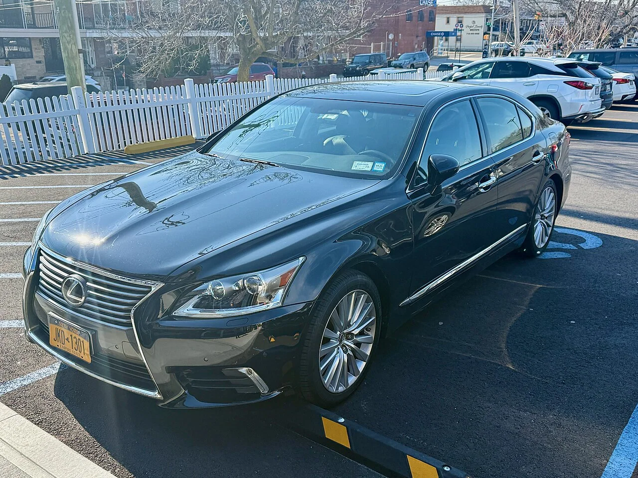 2013–2017 Lexus LS460 — representative vehicle photo